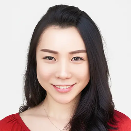 她有着美丽的笑容。