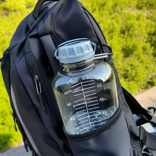 四升水应该足够这次旅行了。