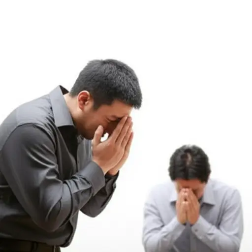 你至少应该为你的错误道歉。