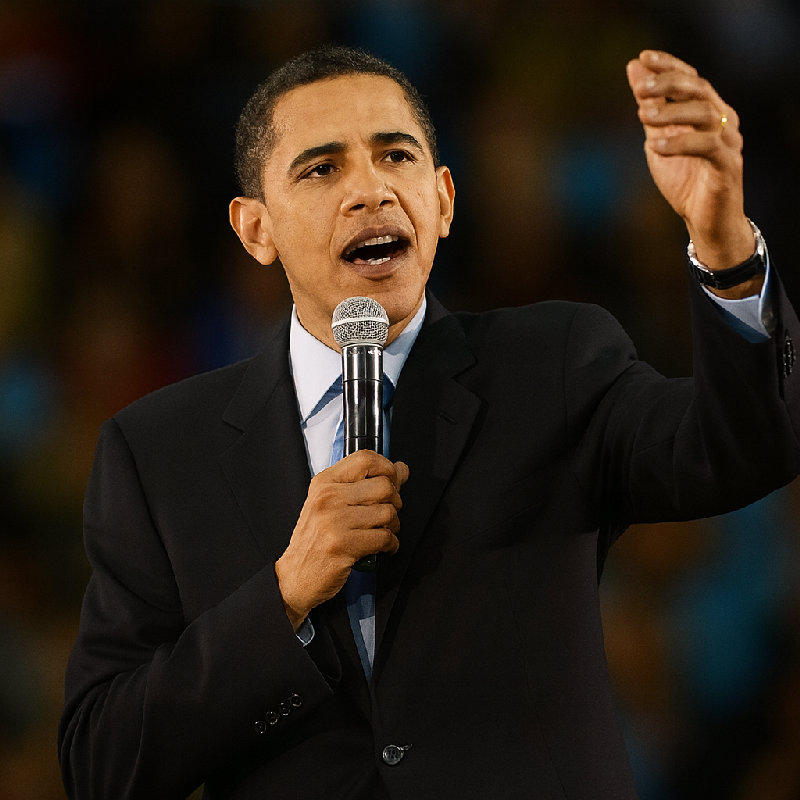 他说话清晰且自信。