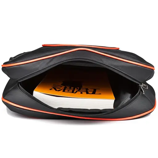 你的书包里面有一本书。