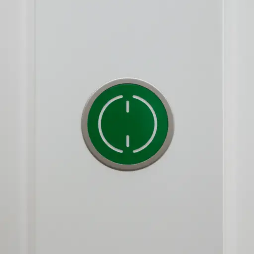 请按下绿色按钮呼叫电梯。