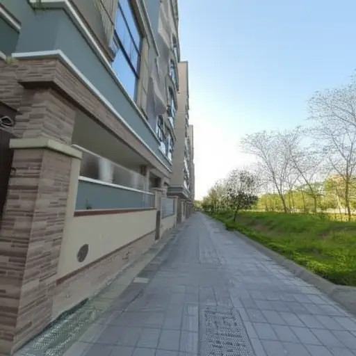 我的家就在左边。