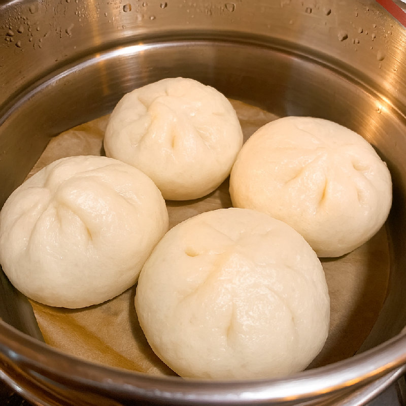 我们用蒸锅蒸了包子。