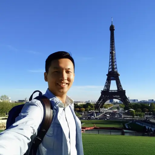 我刚刚去法国旅行了一趟。