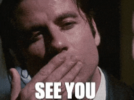 他向我飞吻道别。