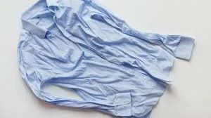 她希望衣服不皱。