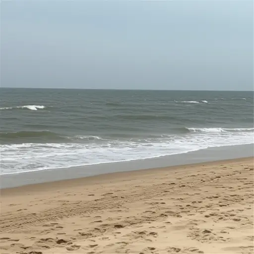 当你到达时，你能闻到海盐的味道。