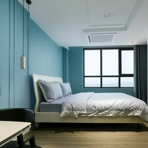 我房间的墙是浅蓝色的。