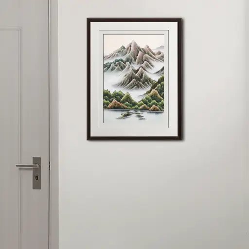 我们可以把这幅画挂在门旁边的墙上。