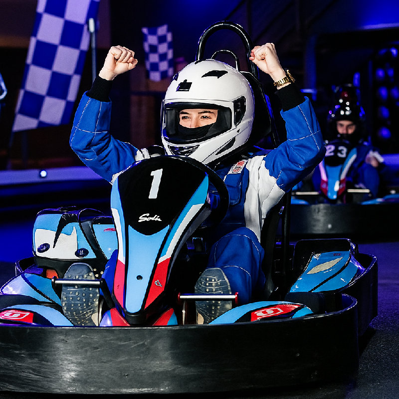 我们去玩卡丁车吧！