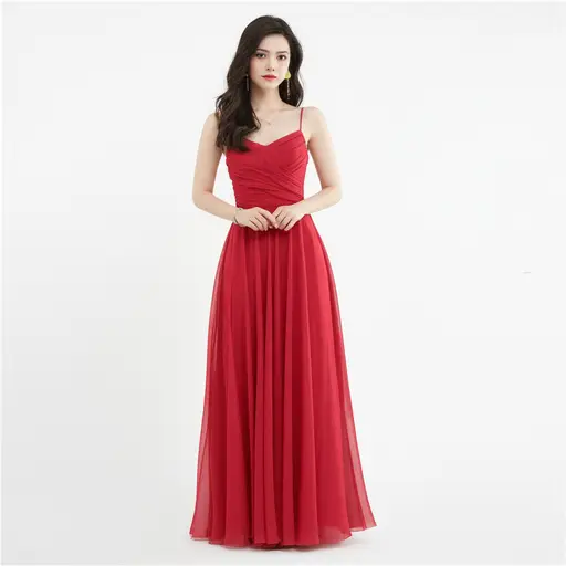 她穿着一条红色的裙子。