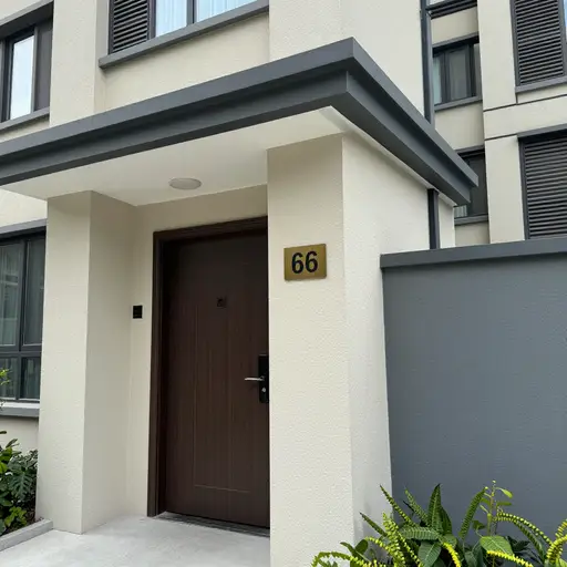 我住在新乔治街66号。