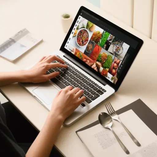 那位受欢迎的博主写关于旅行和食物的内容。