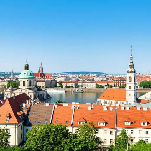 布达佩斯非常美丽，有许多历史建筑和教堂。