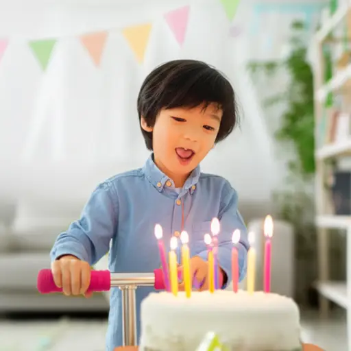 我生日时得到了一辆新的滑板车。