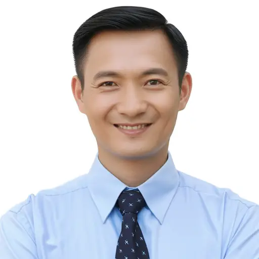 他有一个友好、温暖的微笑。