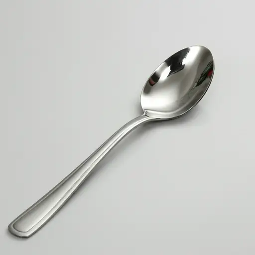 这个勺子是用金属做的。