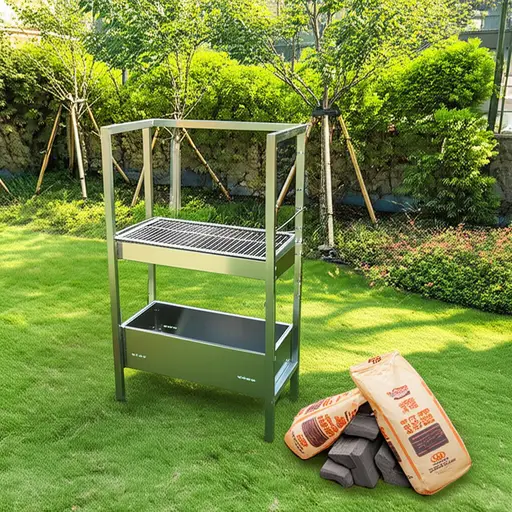 我们为后院买了一个新烤架。