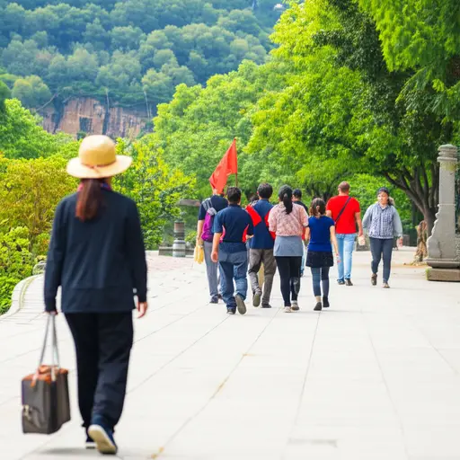 我试图赶上导游和其他游客。