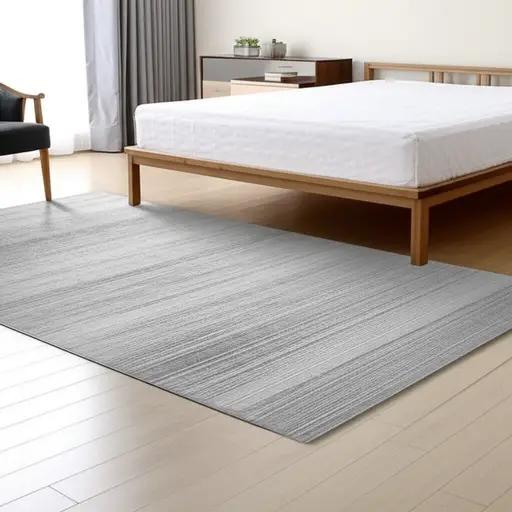 我们为卧室选择了一块朴素的灰色地毯。