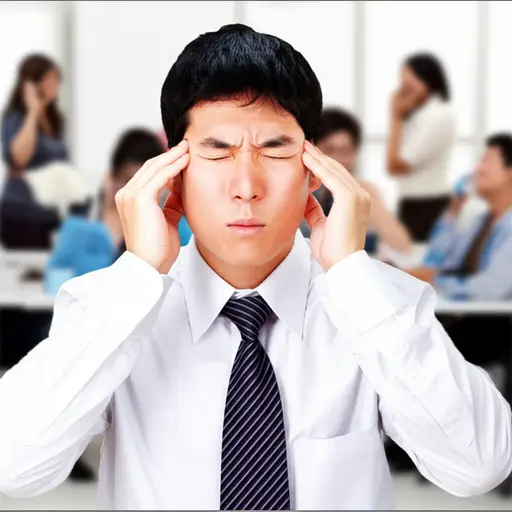 持续的噪音加剧了我工作时的压力。