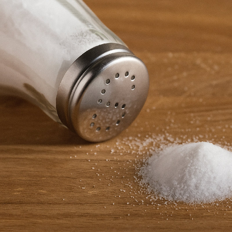 盐是基本调味料之一。