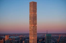 这栋大楼很高。