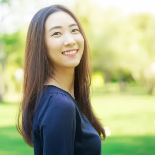 她现在没事了。