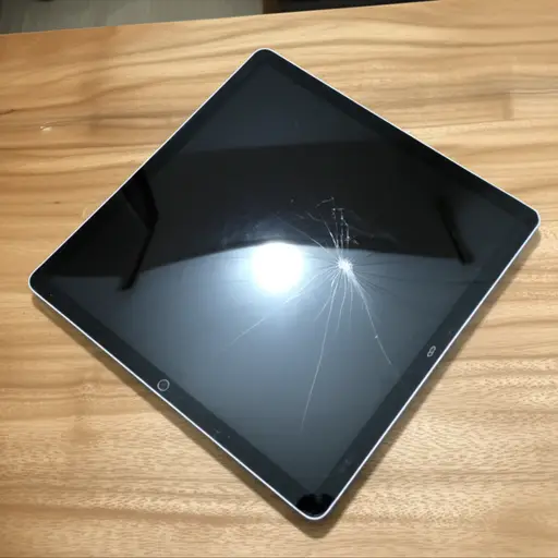 我平板电脑的屏幕裂了。